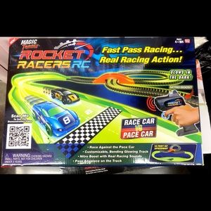 Magic Track Rocket Racer